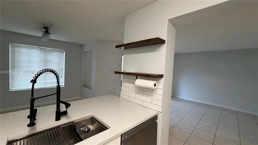 1174 Coral Club Dr #1174 Coral Springs, FL 33071
