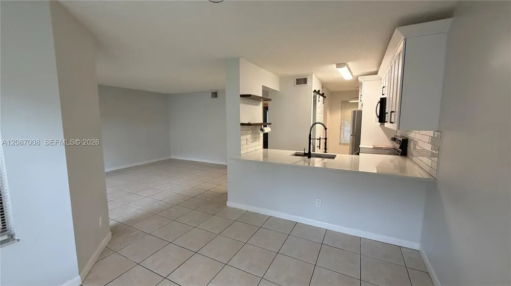 1174 Coral Club Dr #1174 Coral Springs, FL 33071