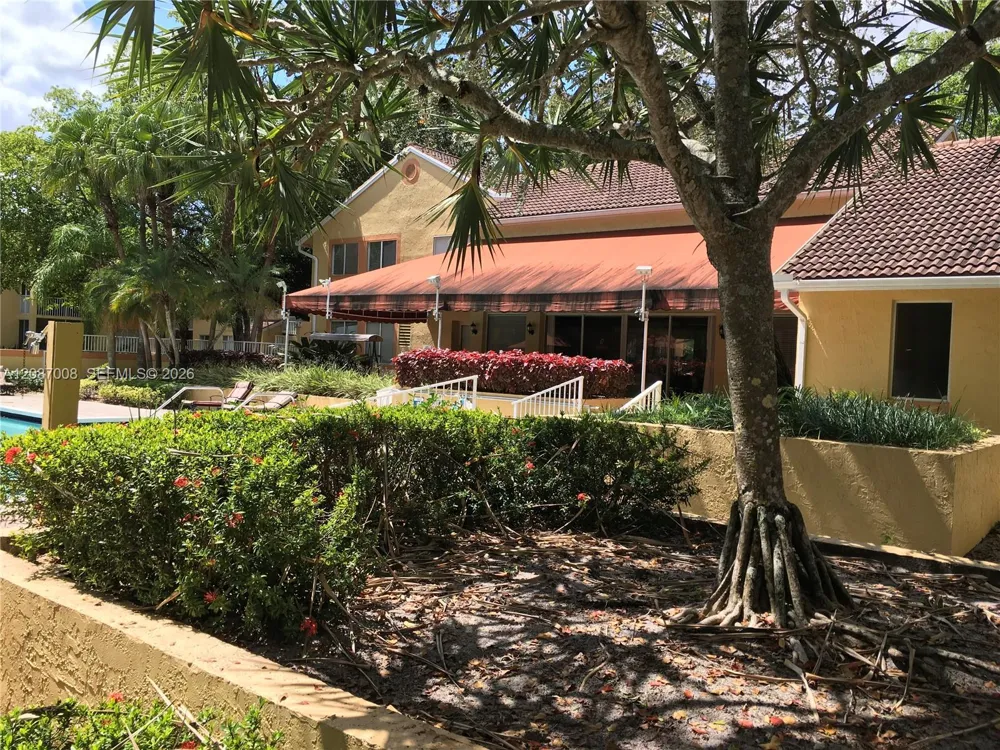 1174 Coral Club Dr #1174 Coral Springs, FL 33071