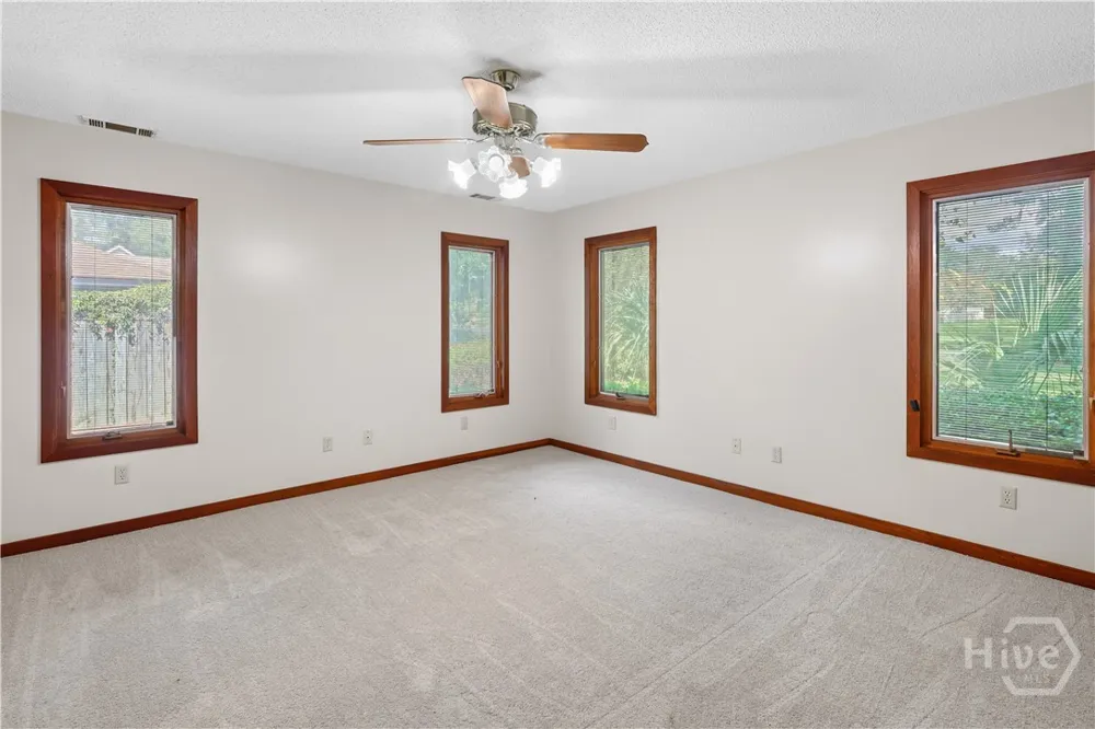 123 Rose Dhu Road Savannah, GA 31419