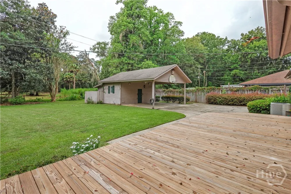123 Rose Dhu Road Savannah, GA 31419
