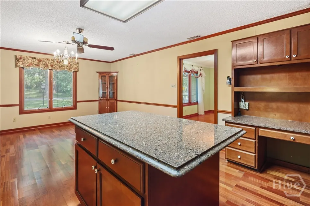 123 Rose Dhu Road Savannah, GA 31419