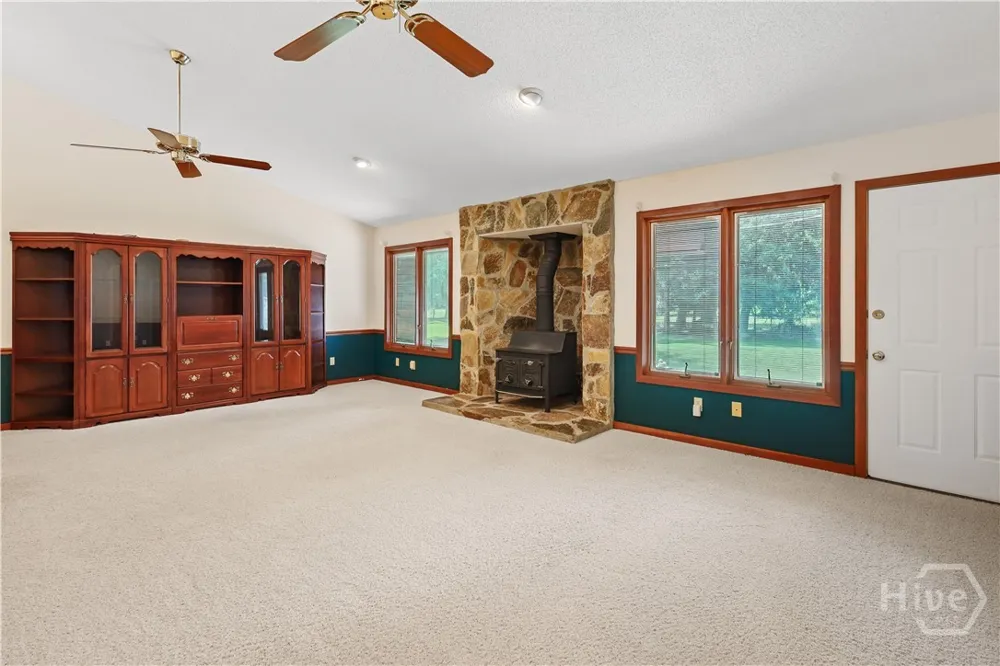 123 Rose Dhu Road Savannah, GA 31419