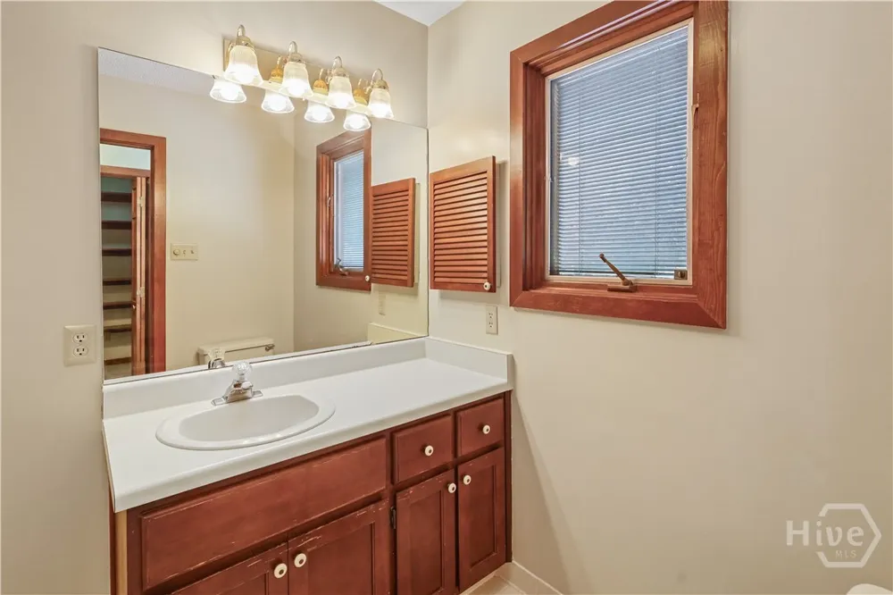 123 Rose Dhu Road Savannah, GA 31419