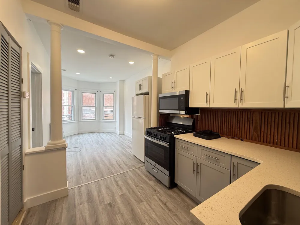 270 1/2 SUMMIT AVE Jersey City, NJ 07306