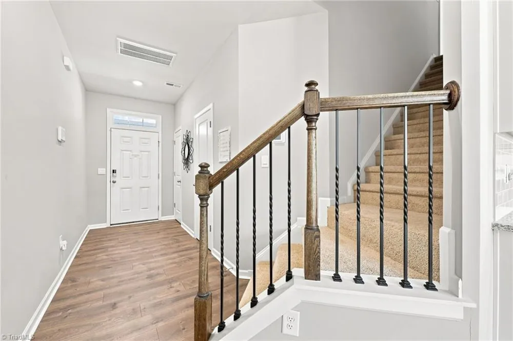 1262 Evelynnview Lane Kernersville, NC 27284