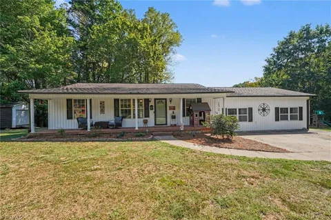 1075 Bailey Road