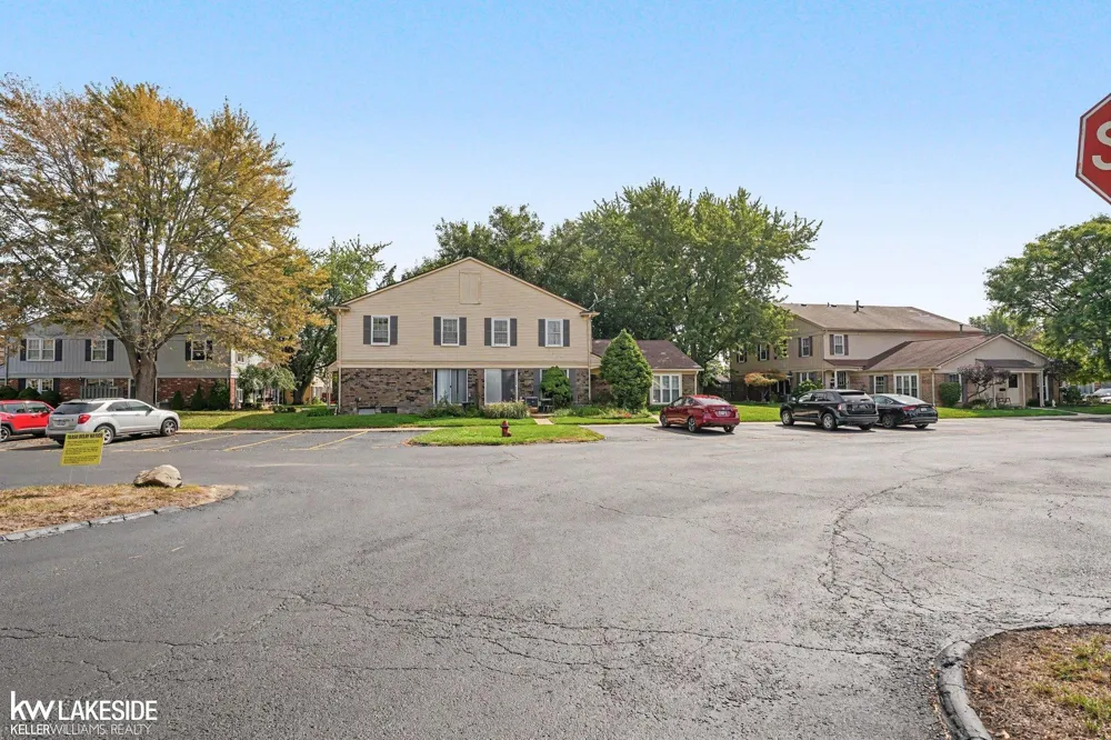 34204 Garfield Circle Fraser City, MI 48026