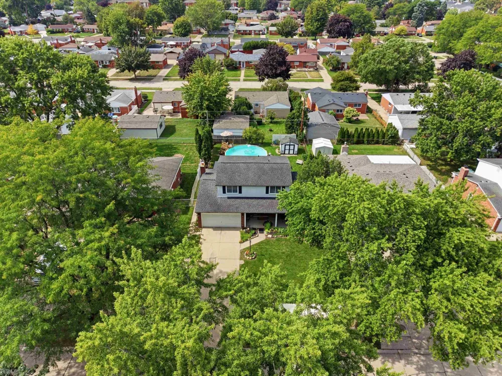40381 Flagstaff Drive Sterling Heights City, MI 48313