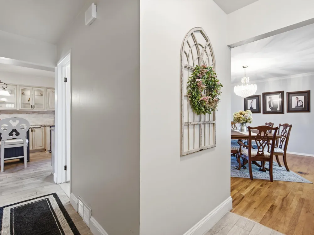 40381 Flagstaff Drive Sterling Heights City, MI 48313