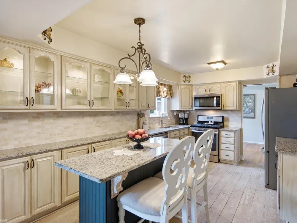 40381 Flagstaff Drive Sterling Heights City, MI 48313