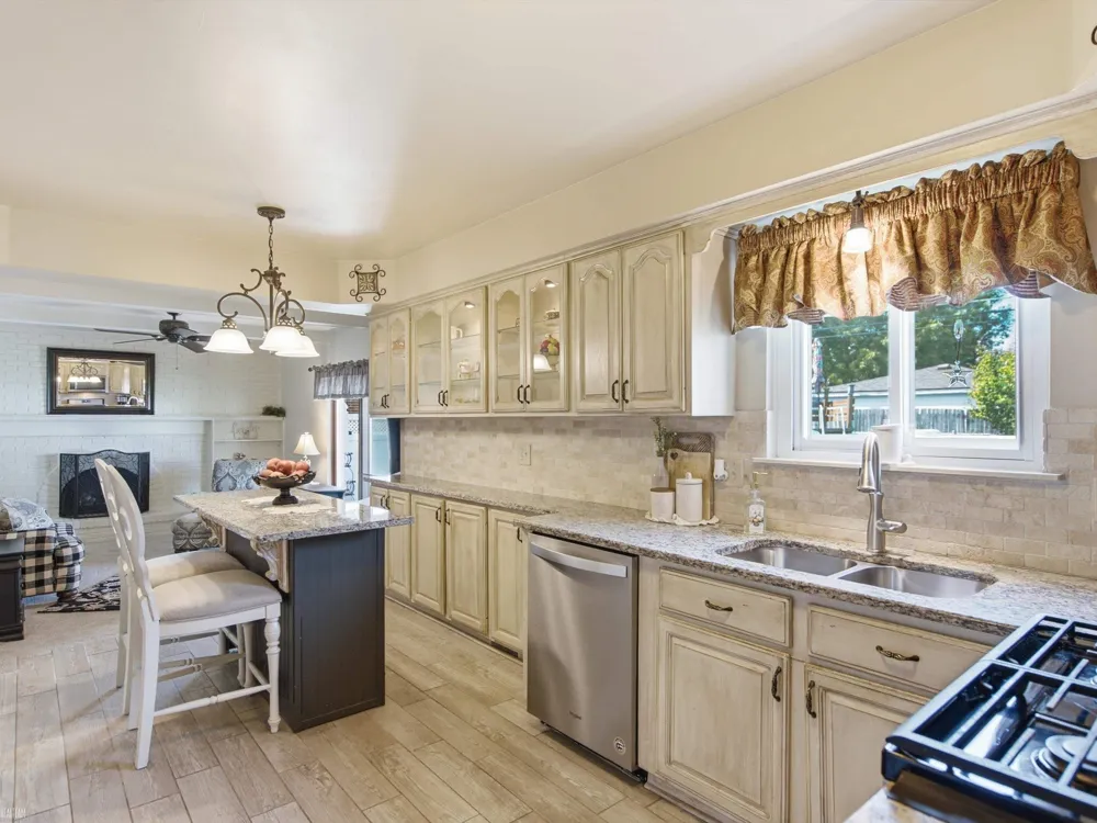 40381 Flagstaff Drive Sterling Heights City, MI 48313