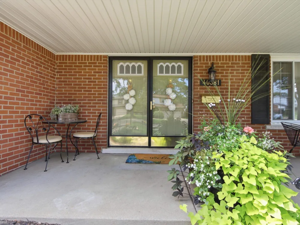 40381 Flagstaff Drive Sterling Heights City, MI 48313