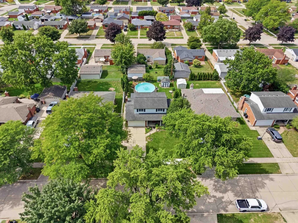 40381 Flagstaff Drive Sterling Heights City, MI 48313