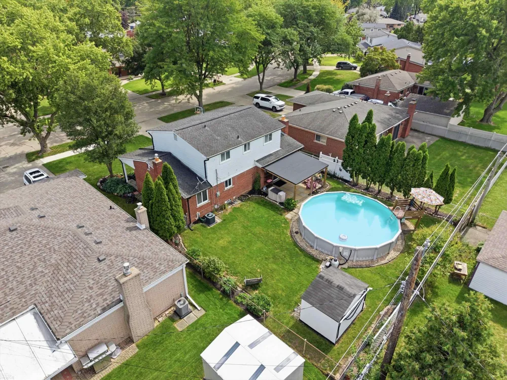 40381 Flagstaff Drive Sterling Heights City, MI 48313
