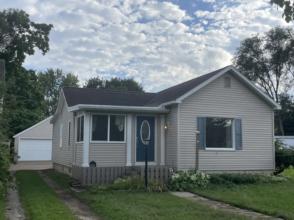 2424 30th Street SW Wyoming City, MI 49519