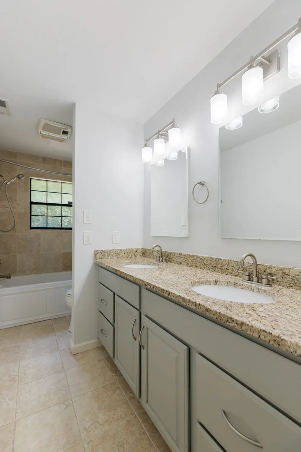 243 Glenstone Cir Brentwood, TN 37027
