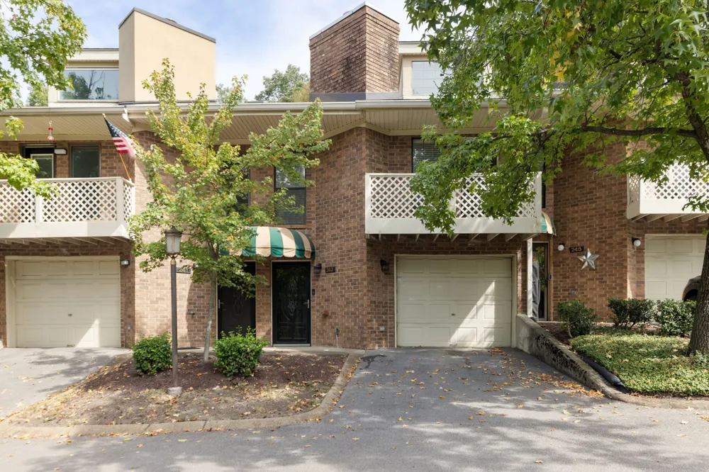 243 Glenstone Cir Brentwood, TN 37027