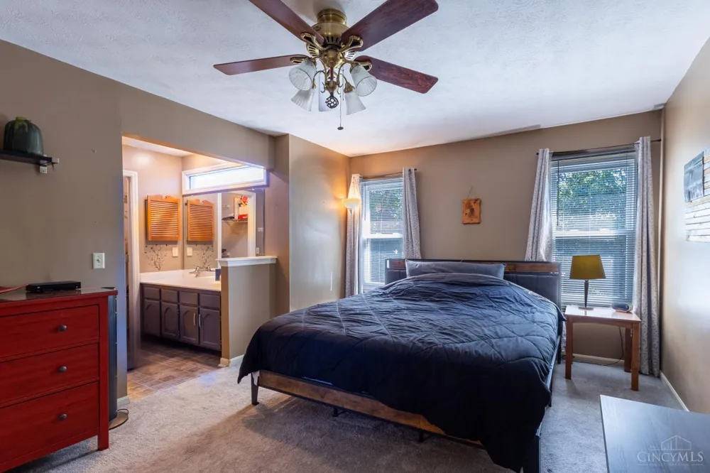 932 Tarragon Lane Miami, OH 45150