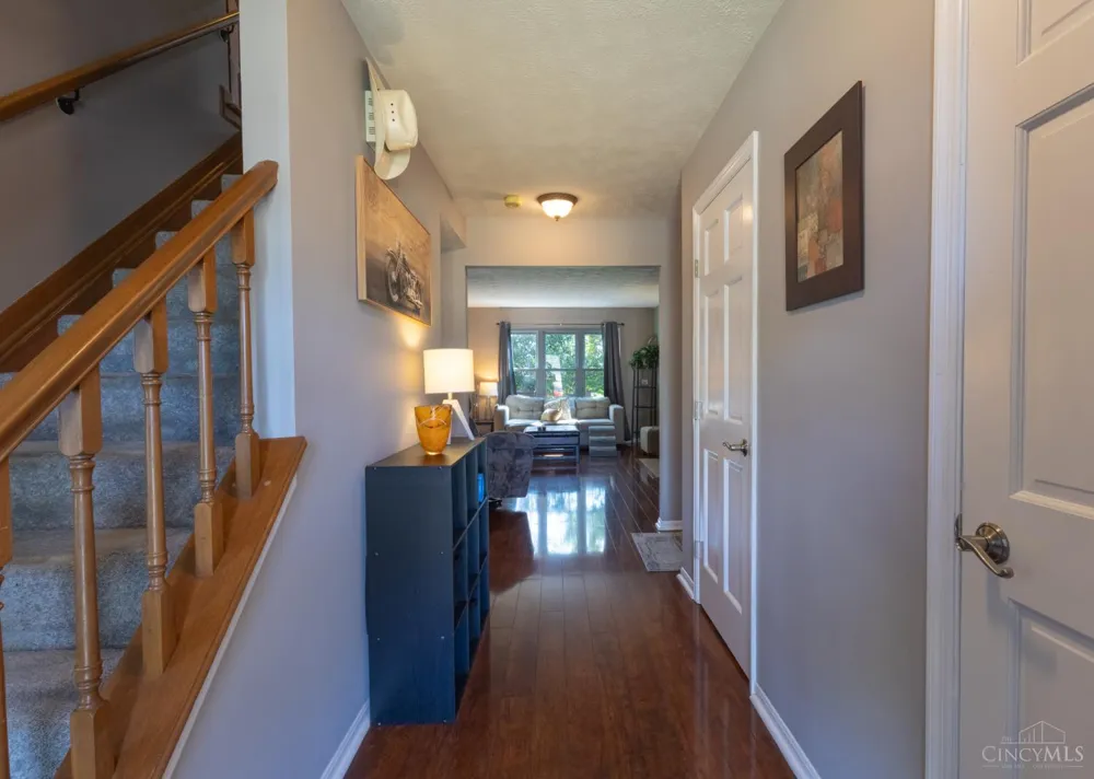 932 Tarragon Lane Miami, OH 45150