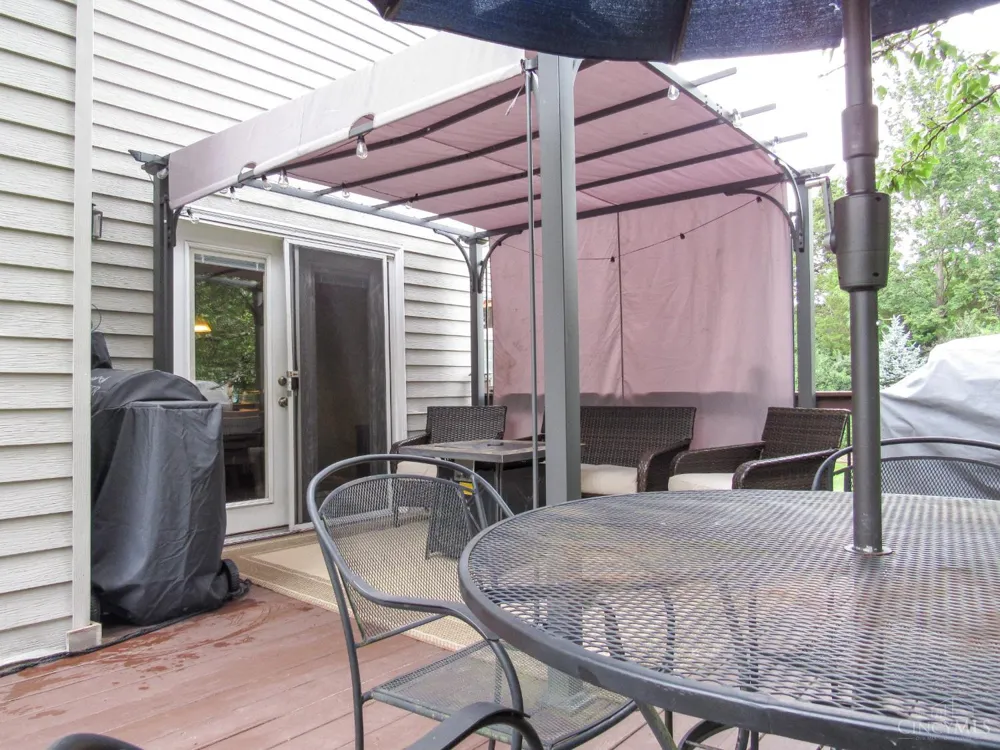 932 Tarragon Lane Miami, OH 45150