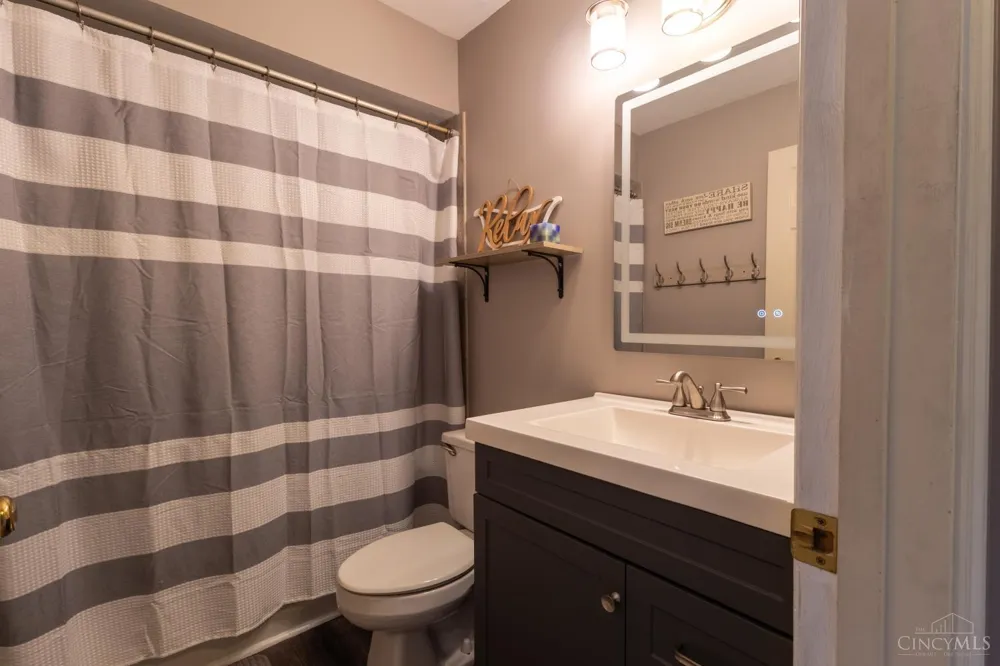 932 Tarragon Lane Miami, OH 45150
