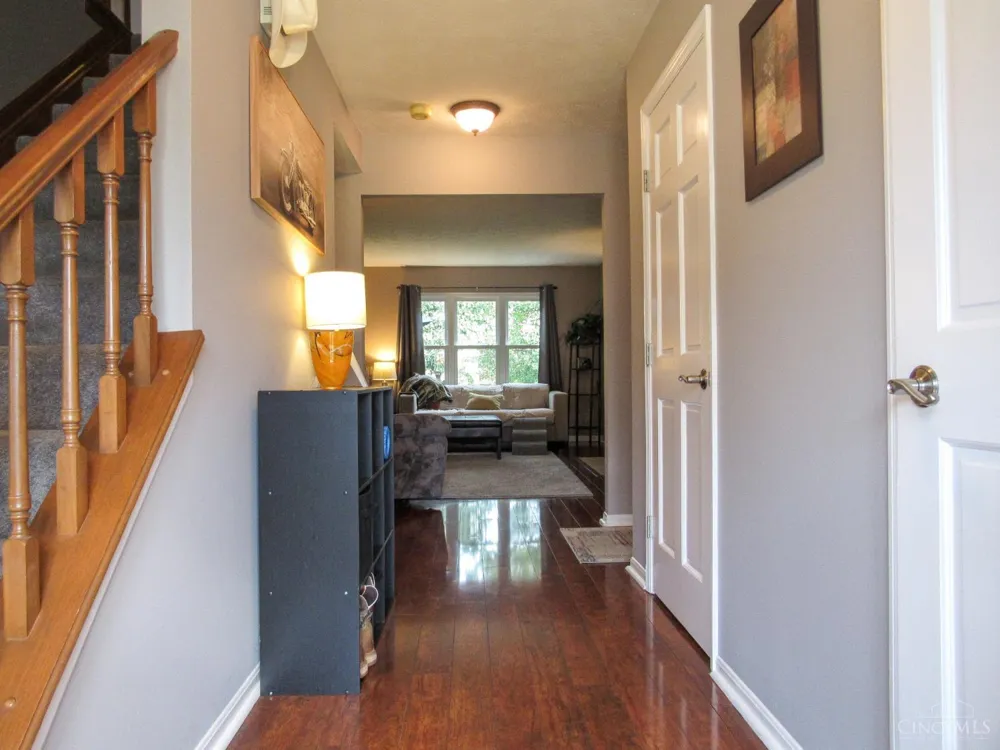 932 Tarragon Lane Miami, OH 45150