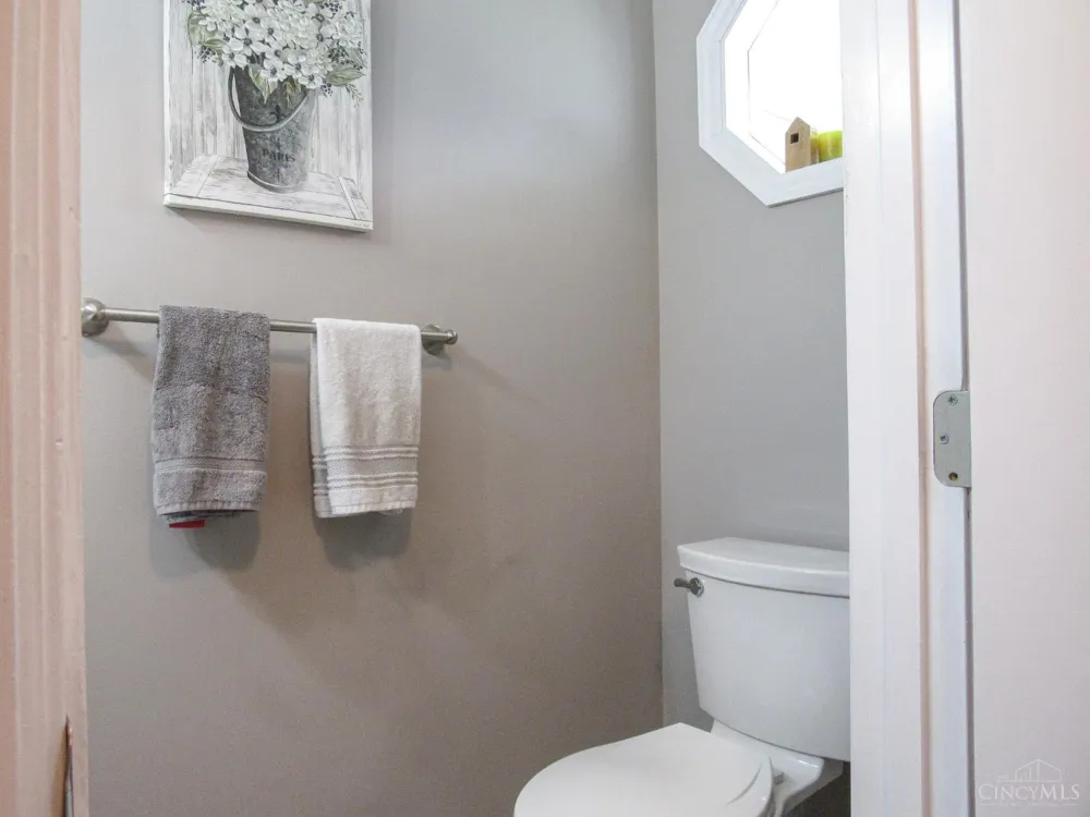 932 Tarragon Lane Miami, OH 45150