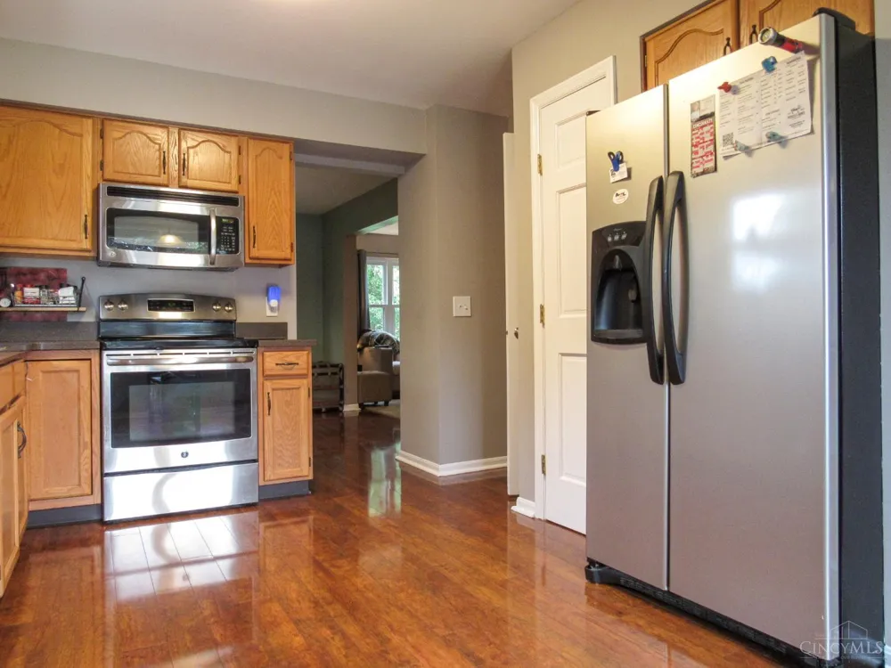 932 Tarragon Lane Miami, OH 45150