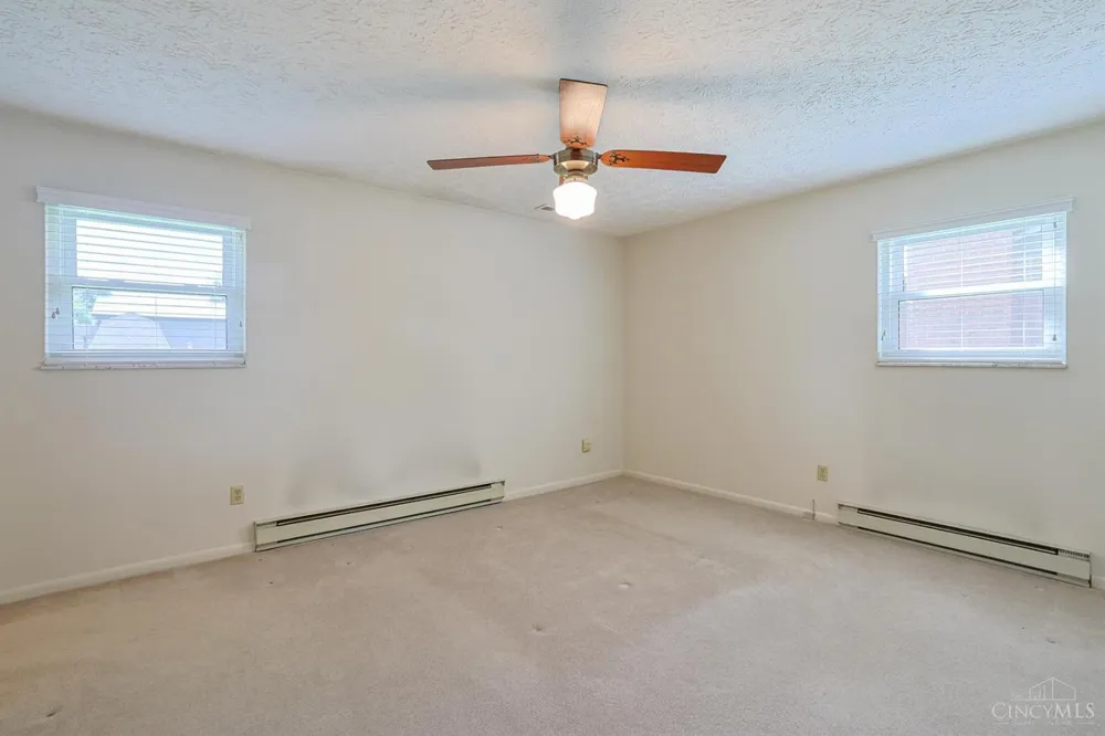 3692 Crestview Avenue Clearcreek, OH 45036