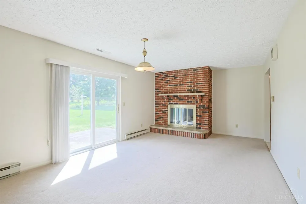 3692 Crestview Avenue Clearcreek, OH 45036