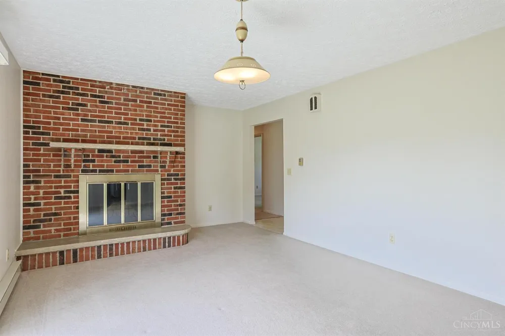 3692 Crestview Avenue Clearcreek, OH 45036