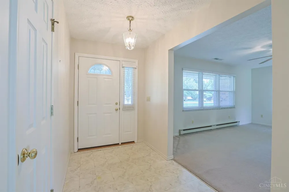 3692 Crestview Avenue Clearcreek, OH 45036