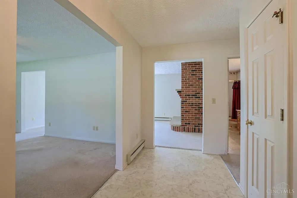 3692 Crestview Avenue Clearcreek, OH 45036