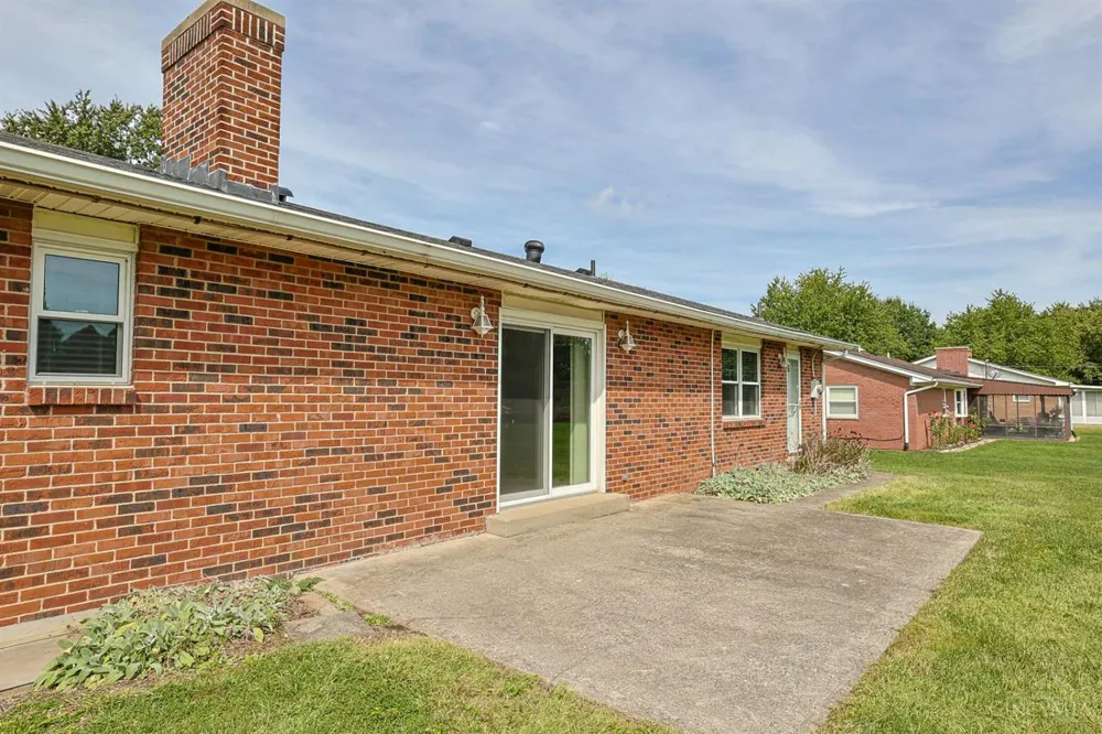 3692 Crestview Avenue Clearcreek, OH 45036