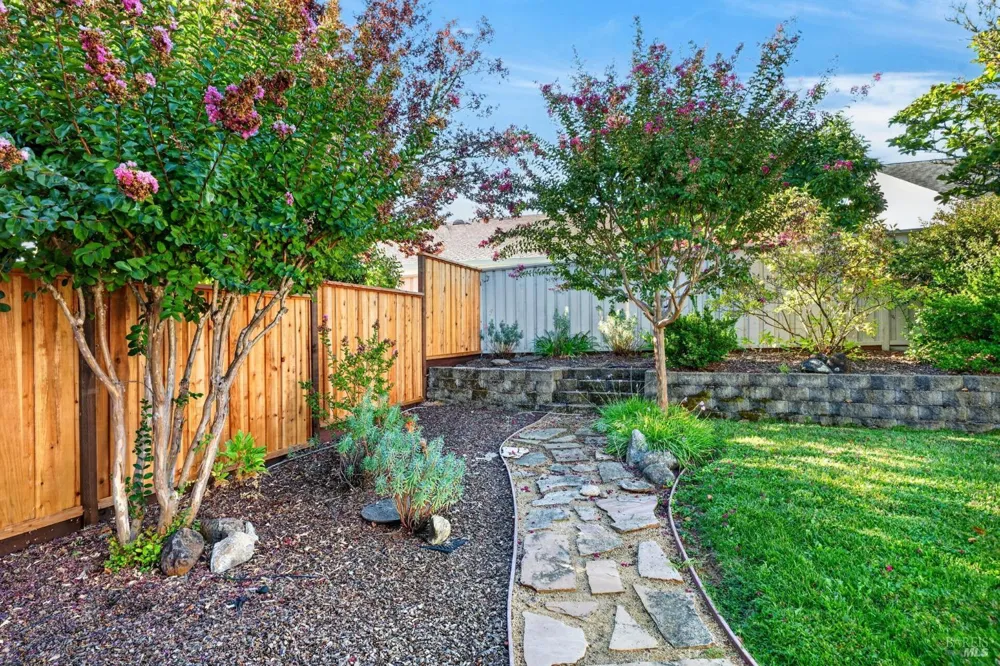 109 Del Webb Drive Cloverdale, CA 95425
