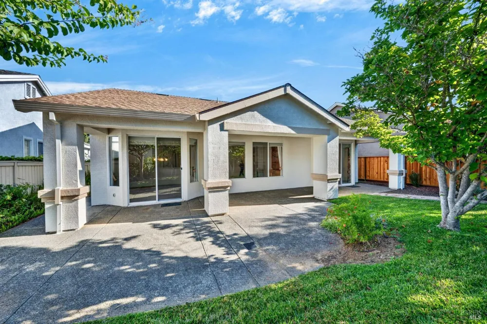 109 Del Webb Drive Cloverdale, CA 95425