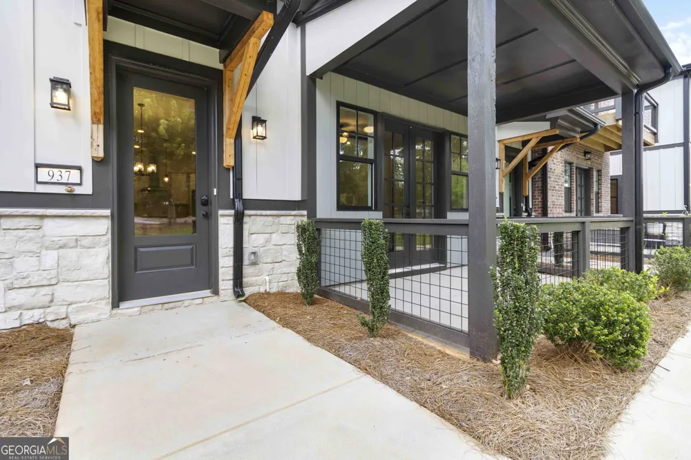 937 Willingham DR Hapeville, GA 30354
