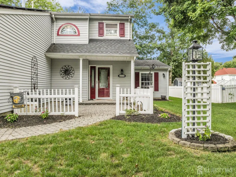 10 Metedeconk Road Howell, NJ 07731