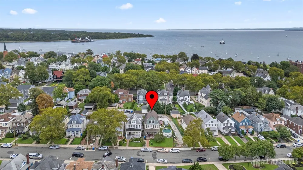 124 kearny Avenue Perth Amboy, NJ 08861