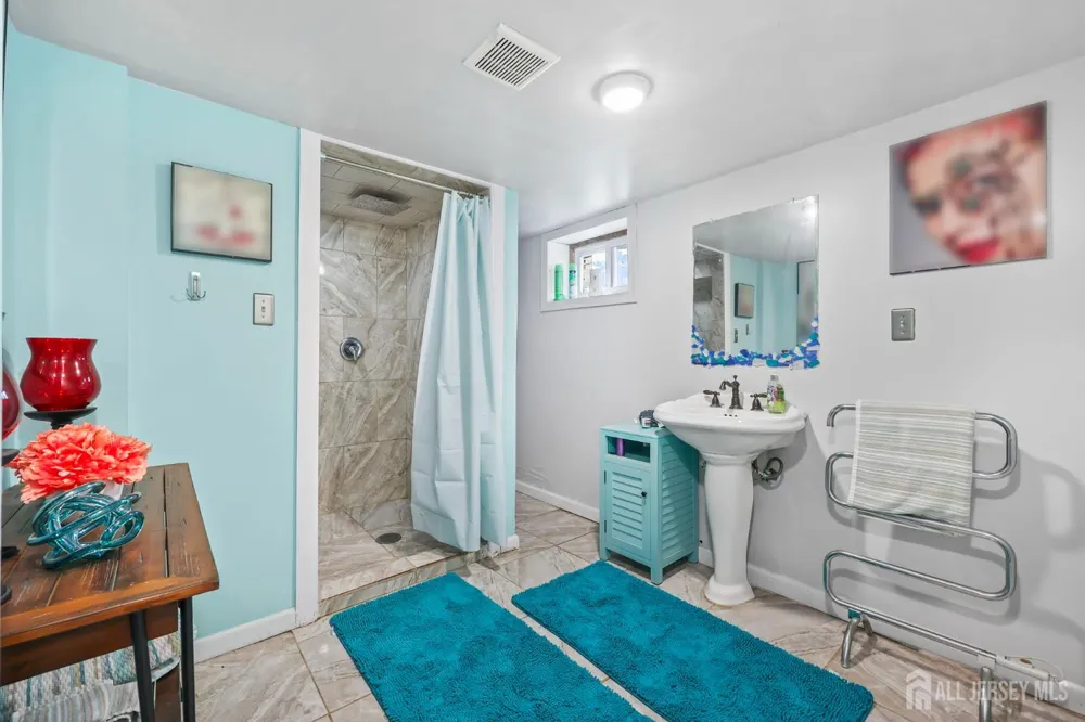 124 kearny Avenue Perth Amboy, NJ 08861