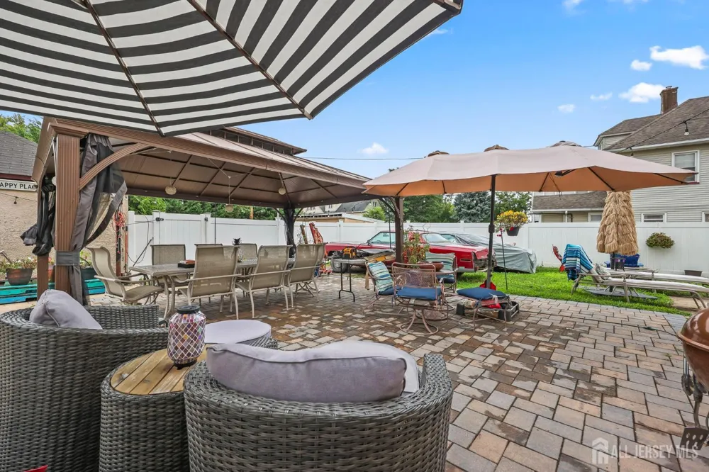 124 kearny Avenue Perth Amboy, NJ 08861