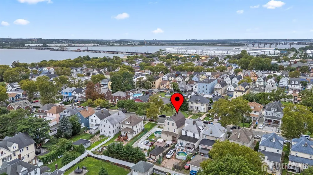 124 kearny Avenue Perth Amboy, NJ 08861