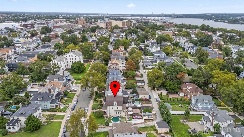 124 kearny Avenue Perth Amboy, NJ 08861