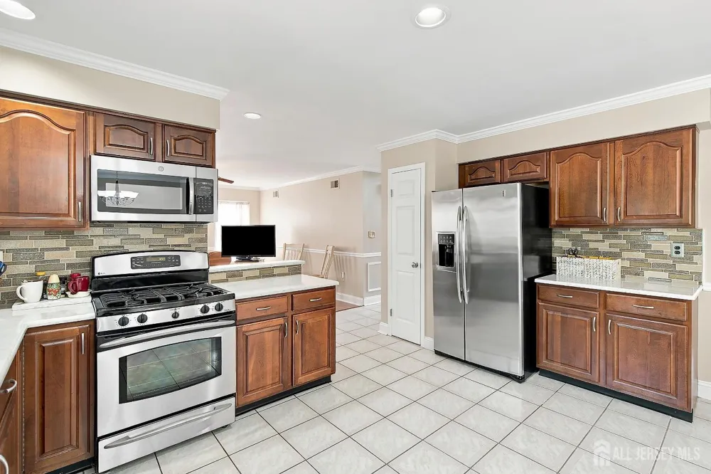 41 High Pointe Way Old Bridge, NJ 07747