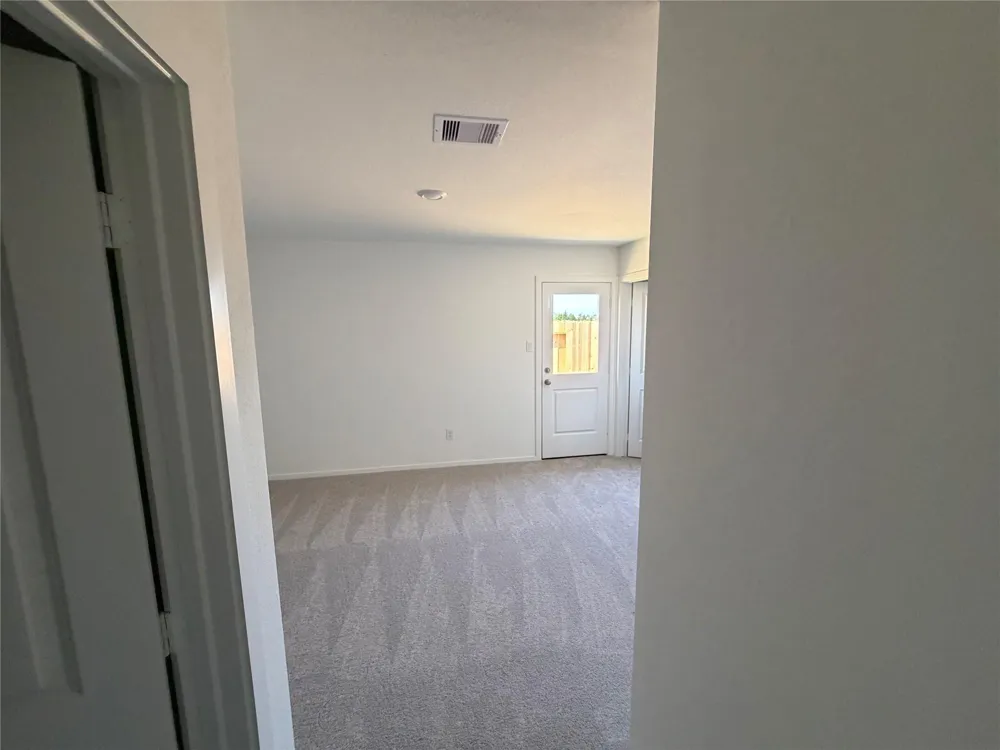 346 Lucia Cleveland, TX 77327
