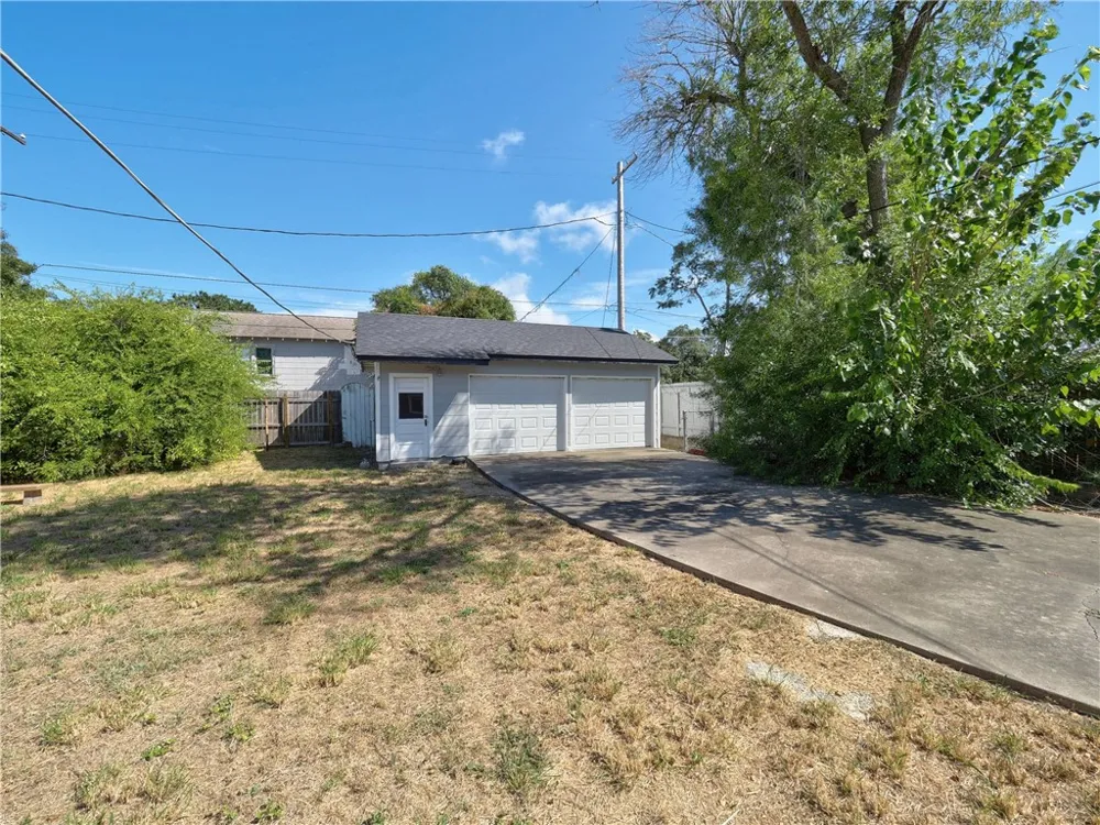 225 S Whitney Street Aransas Pass, TX 78336