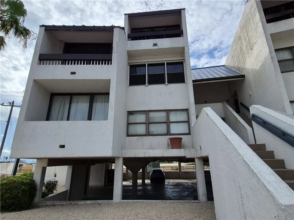 14401 Commodores Drive #211 Corpus Christi, TX 78418