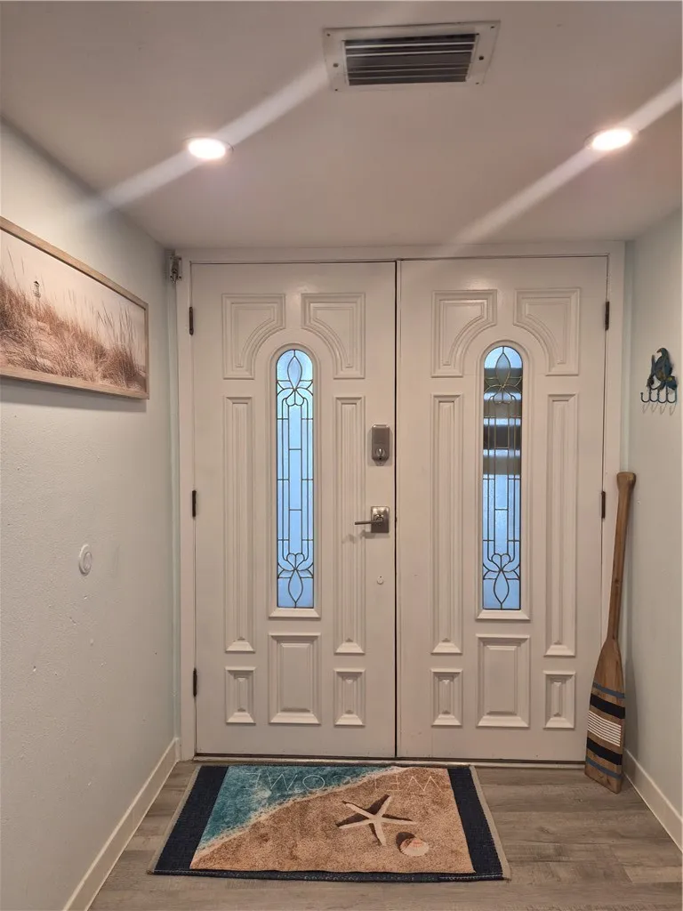 14401 Commodores Drive #211 Corpus Christi, TX 78418