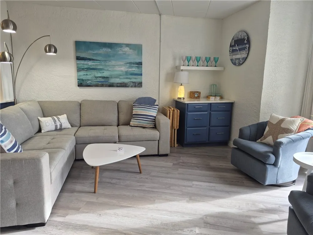 14401 Commodores Drive #211 Corpus Christi, TX 78418